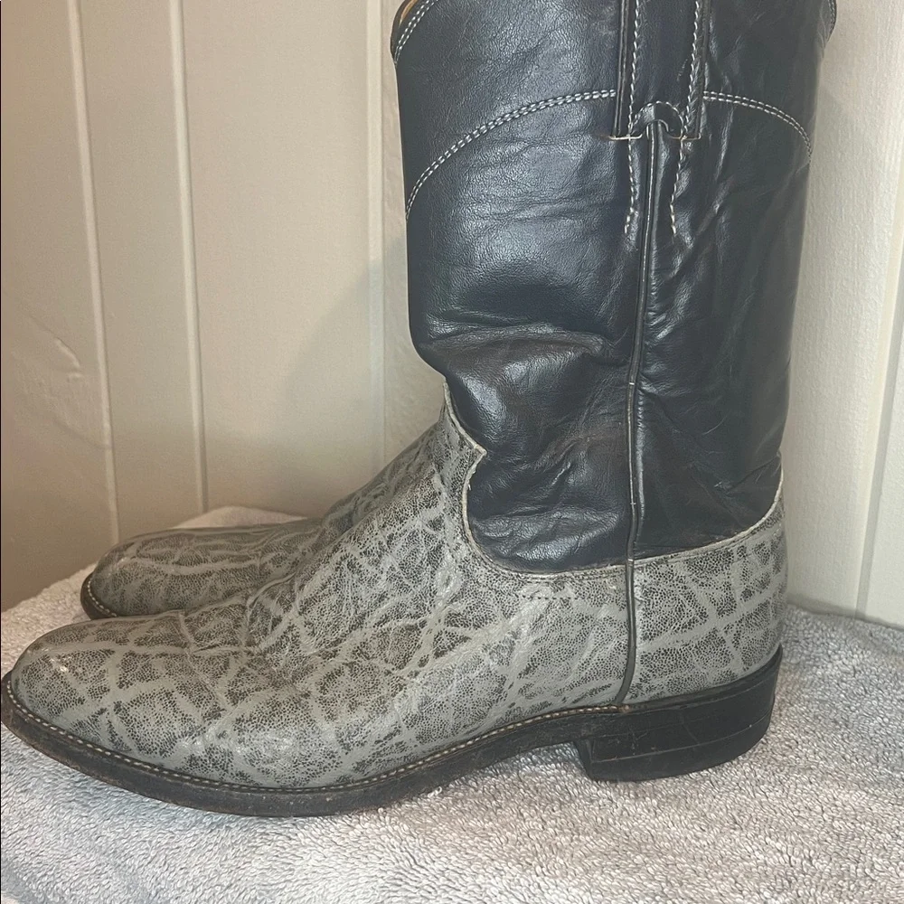 Justin Boots added more